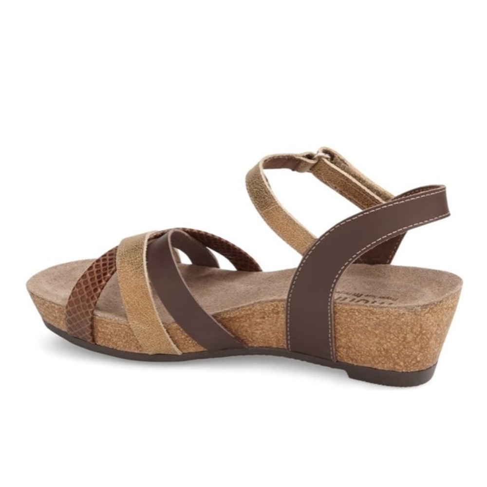 Munro - “Eden” Strappy Wedge Sandals